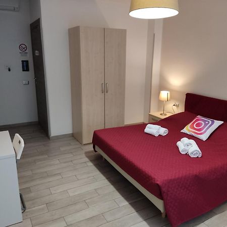 Guest House Web Room بيزا المظهر الخارجي الصورة