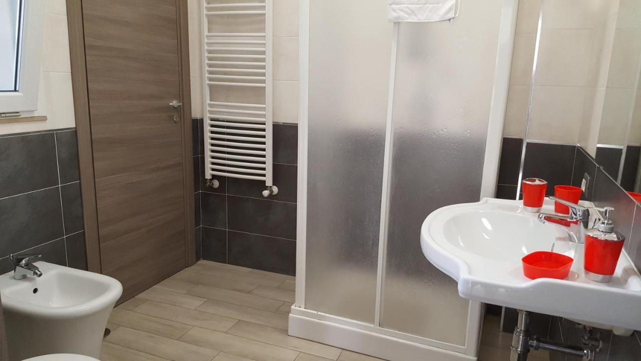 Guest House Web Room بيزا المظهر الخارجي الصورة