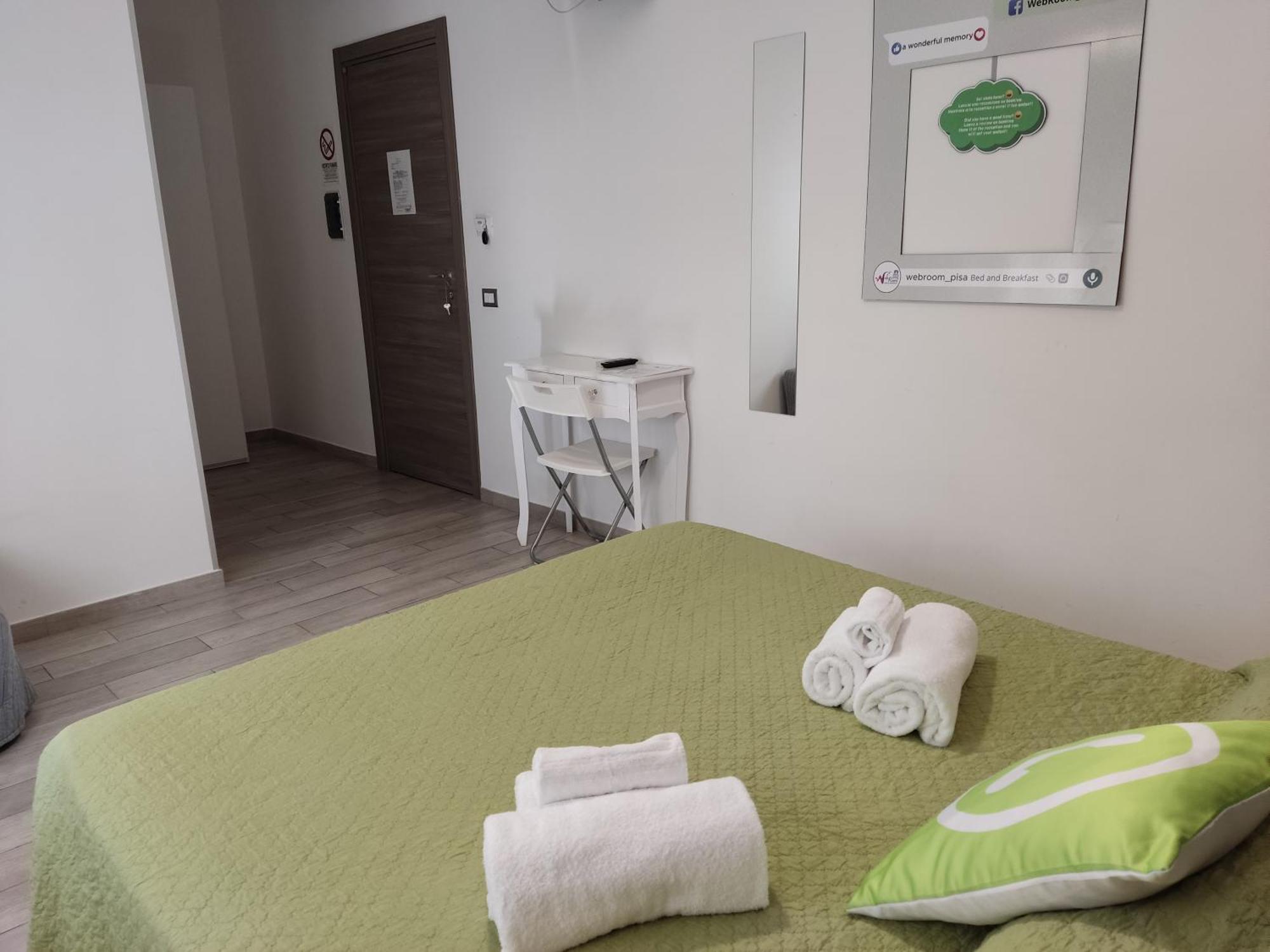 Guest House Web Room بيزا المظهر الخارجي الصورة